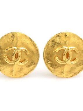 Auth CHANEL Vintage CC Logo Clip on Earrings Gold Metal - e61707i